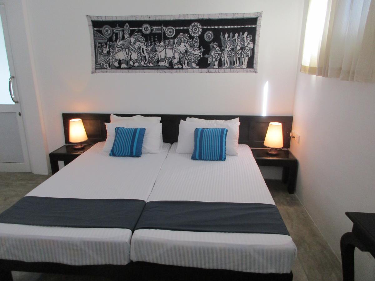 Ripple Reach Apartments Galle Extérieur photo